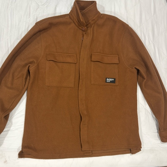 DR Essentials XL Fleece Shirt Jacket NWT Shacket Tan Button Up Flap Pockets - Picture 2 of 5